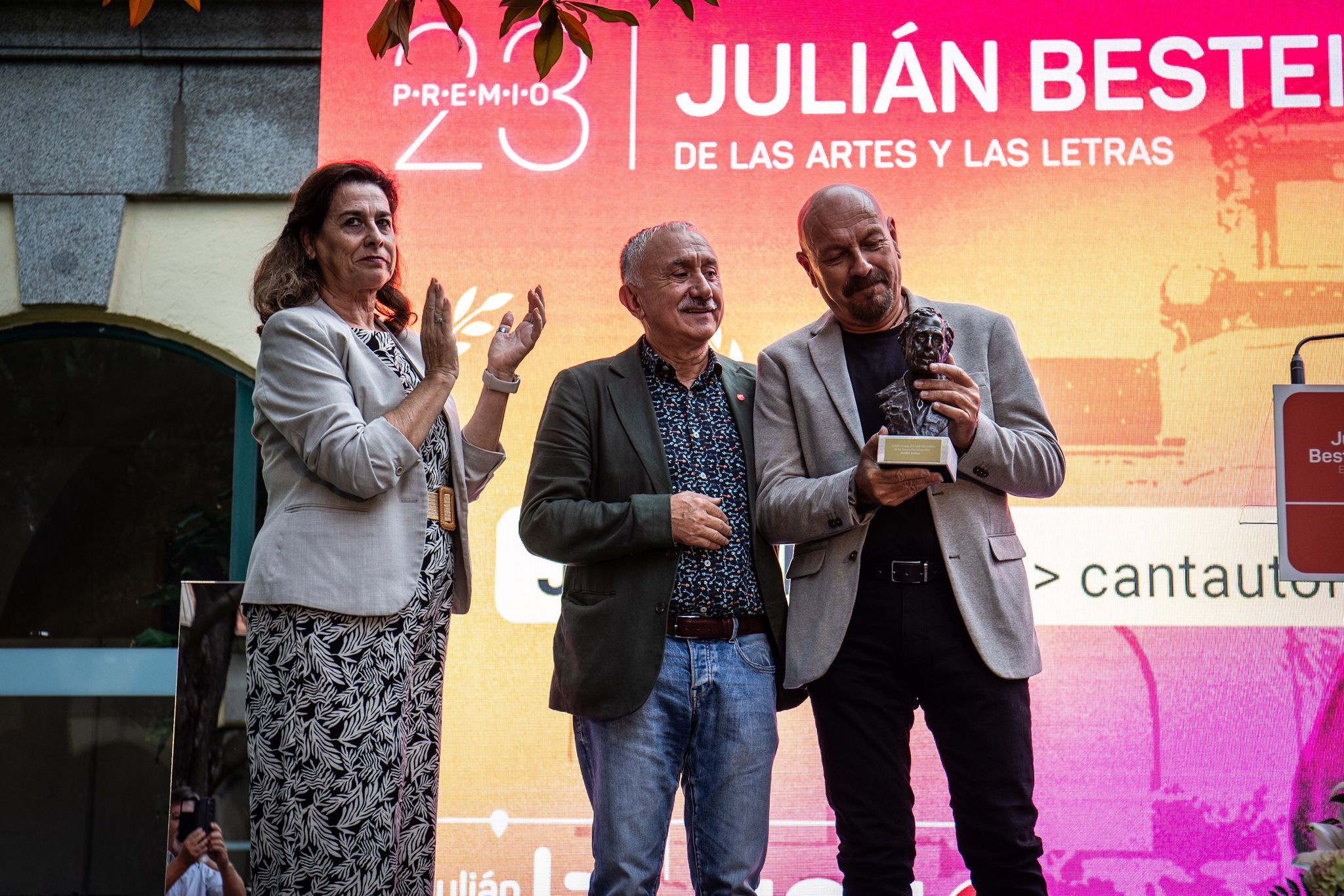 Javier Ruibal, Pepe Álvarez e Isabel Navarro