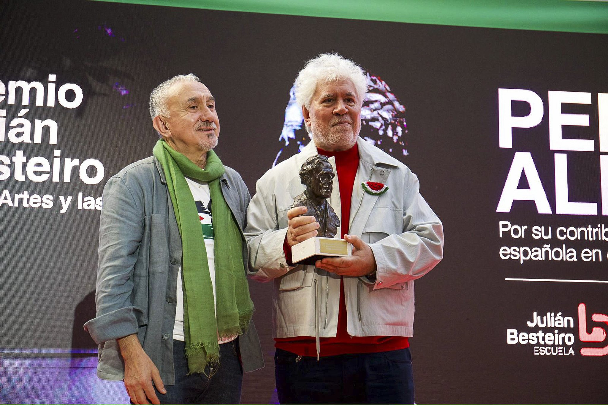 Pepe Álvarez y Pedro Almódovar